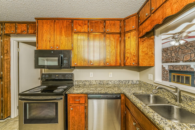 1,525/Mo, 817 Hillview Drive Birmingham, AL 35235 Misc View 4