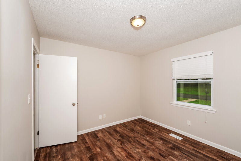 1,280/Mo, 3015 Summit Ridge Dr Adamsville, AL 35005 Bedroom View 2