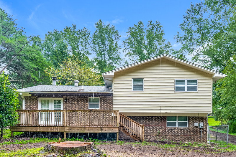 1,280/Mo, 3015 Summit Ridge Dr Adamsville, AL 35005 Rear View