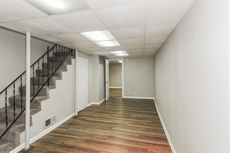 1,145/Mo, 960 7th Place Pleasant Grove, AL 35127 Family Room View