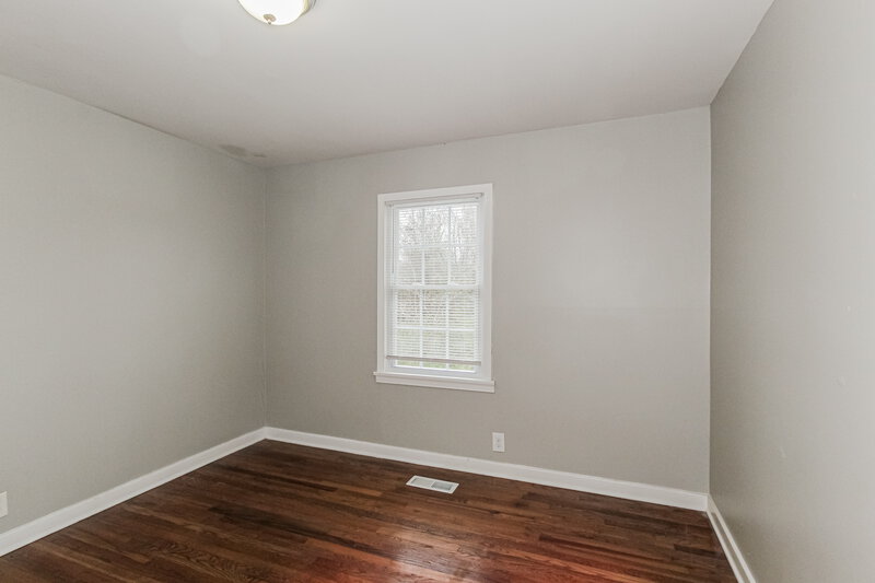 1,145/Mo, 960 7th Place Pleasant Grove, AL 35127 Bedroom View 2