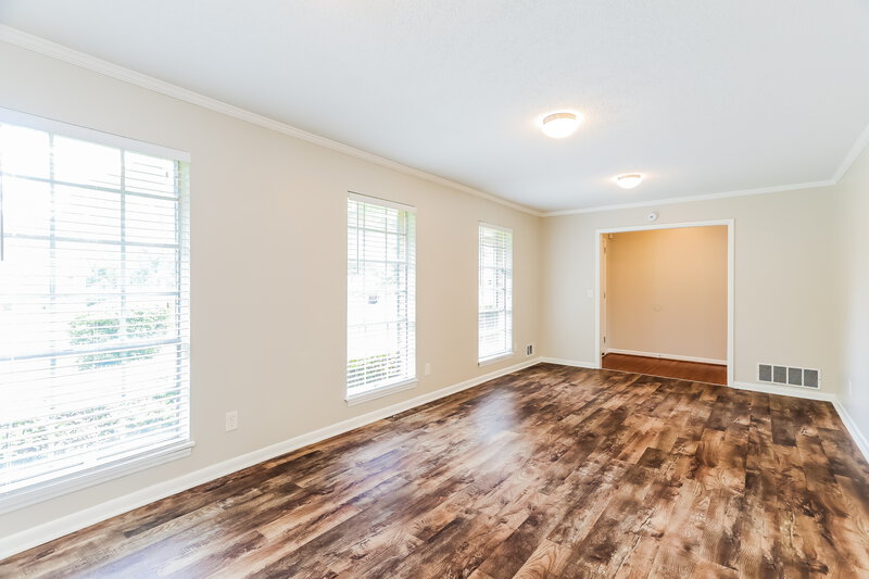 1,685/Mo, 132 4th Plaza Pleasant Grove, AL 35127 Living Room View