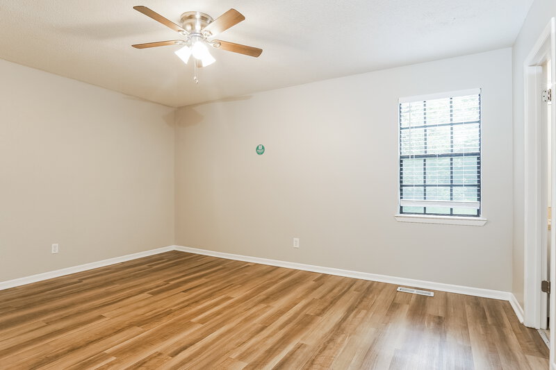 2,190/Mo, 6518 Chrissy Drive Pinson, AL 35126 Main Bedroom View 2