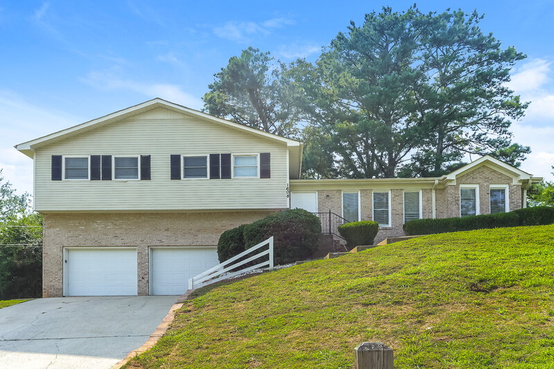 1,500/Mo, 1608 6th St NW Birmingham, AL 35215 External View