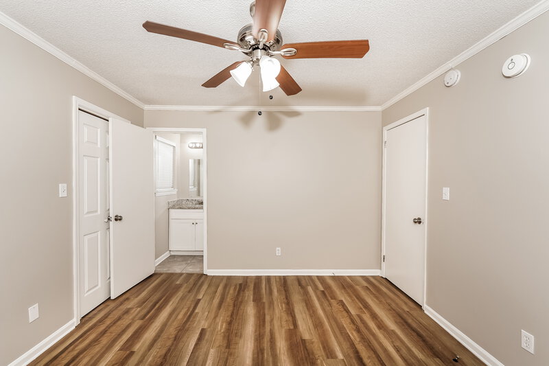 1,760/Mo, 1737 English Knoll Cir Birmingham, AL 35235 Main Bedroom View 2