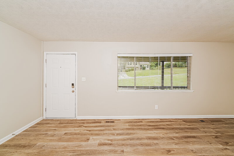 1,475/Mo, 724 Country View Dr Birmingham, AL 35215 Living Room View