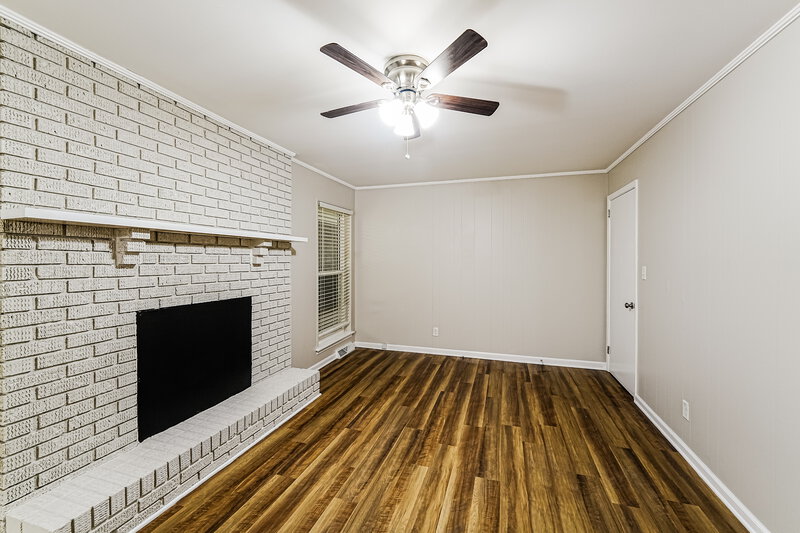 1,535/Mo, 1831 Mara Dr Birmingham, AL 35215 Living Room View