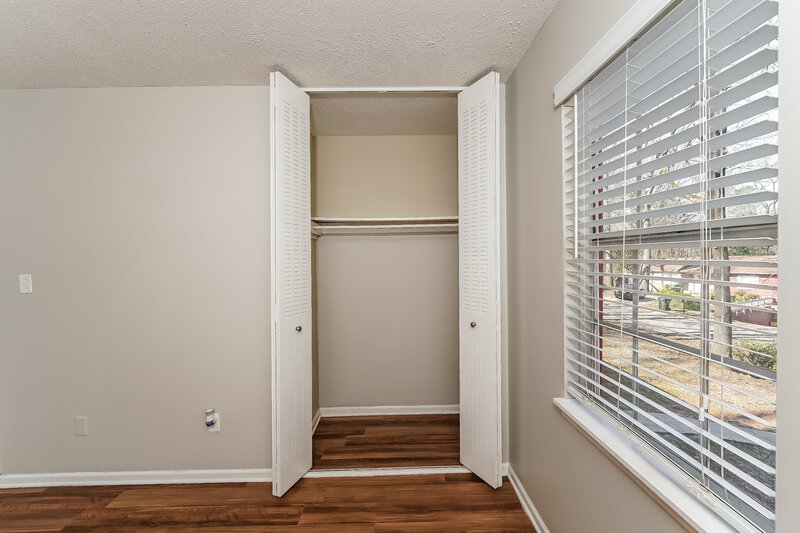 1,705/Mo, 1920 Croydon Cir Birmingham, AL 35235 Bedroom View 4