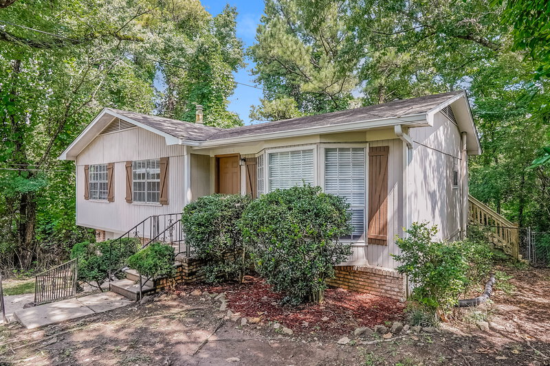 0/Mo, 5064 Darlene Drive Pinson, AL 35126 Front View