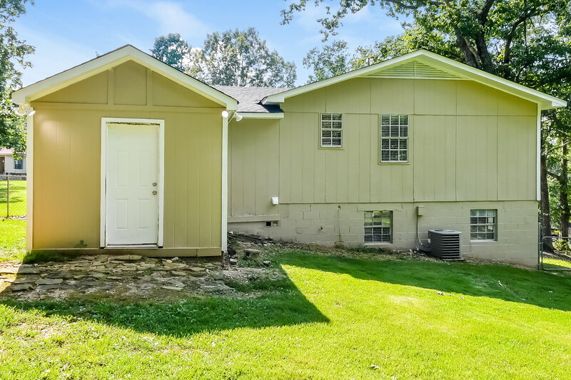 1,195/Mo, 6545 Telia Drive Pinson, AL 35126 Rear View