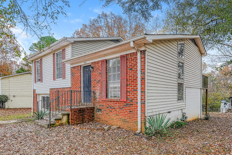 1,555/Mo, 1325 Turf Dr Birmingham, AL 35215 Front View