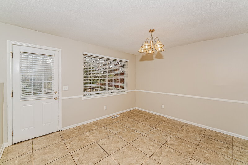 1,555/Mo, 1325 Turf Dr Birmingham, AL 35215 Dining Room View