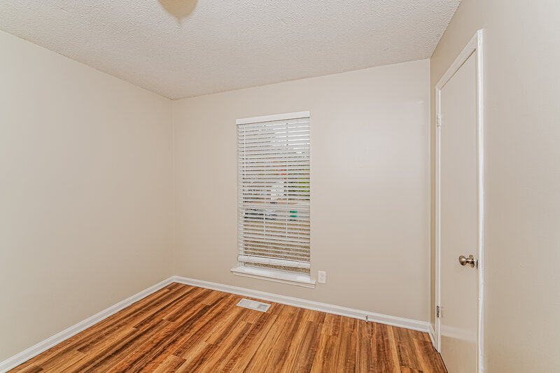 1,555/Mo, 1325 Turf Dr Birmingham, AL 35215 Bedroom View