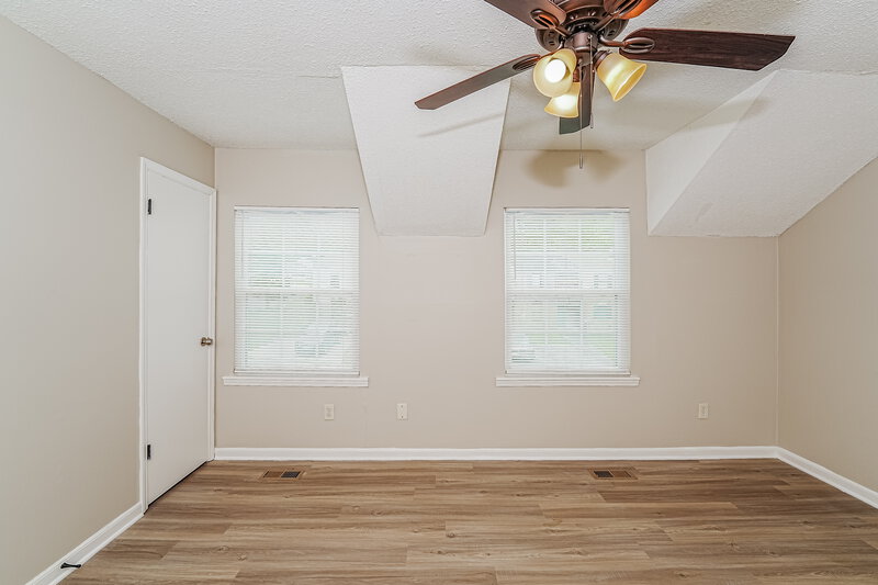 1,375/Mo, 904 Cedar Crest Dr Birmingham, AL 35216 Main Bedroom View