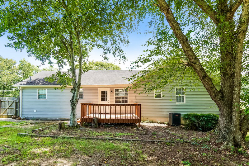 0/Mo, 84 Bel Air Cir Pleasant Grove, AL 35127 Rear View