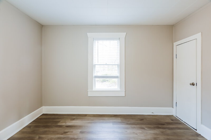 1,050/Mo, 329 Eastview Blvd Birmingham, AL 35215 Bedroom View