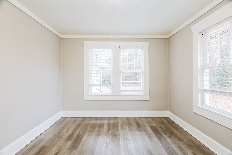 1,050/Mo, 329 Eastview Blvd Birmingham, AL 35215 Bedroom View 2