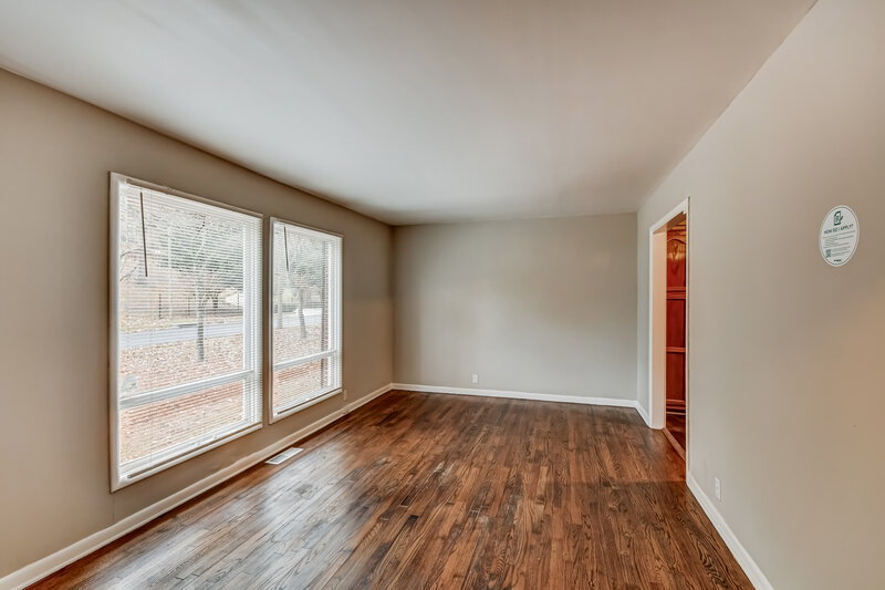 1,440/Mo, 909 Winchester Dr BIRMINGHAM, AL 35235 Living Room View