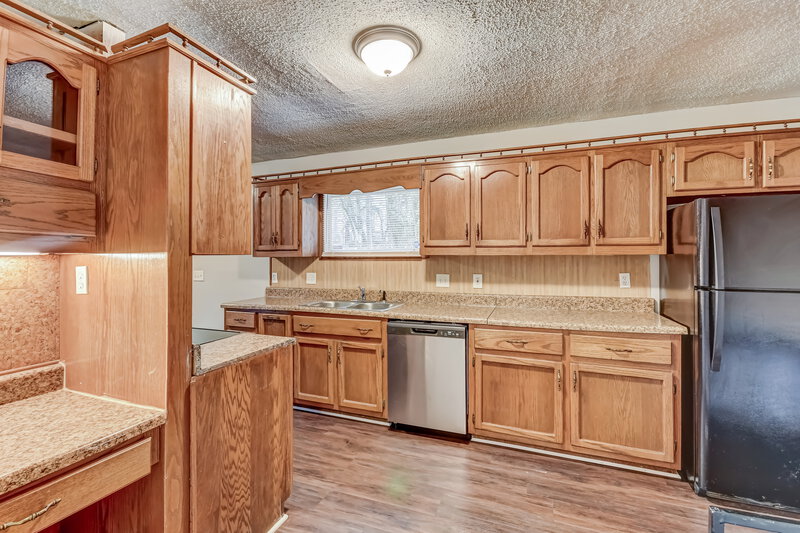 1,440/Mo, 909 Winchester Dr BIRMINGHAM, AL 35235 Kitchen View