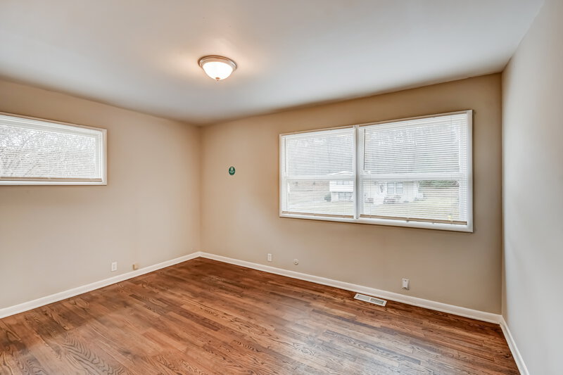 1,440/Mo, 909 Winchester Dr BIRMINGHAM, AL 35235 Family Room View