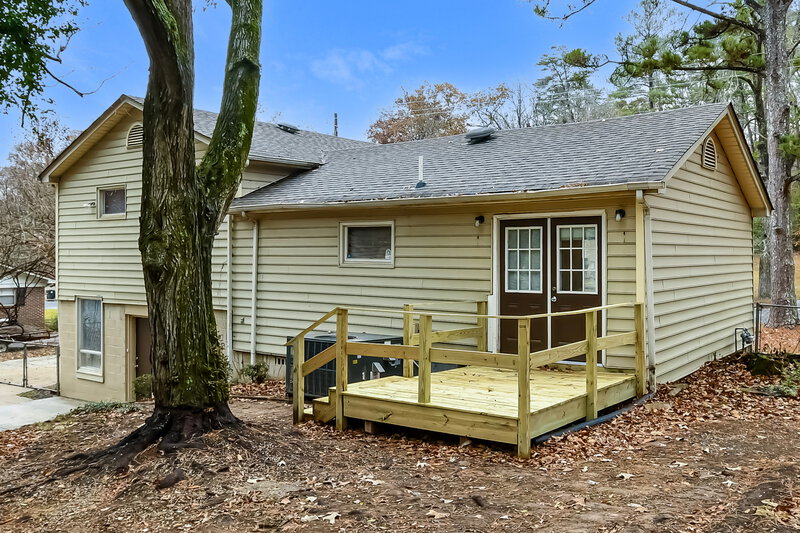 1,440/Mo, 909 Winchester Dr BIRMINGHAM, AL 35235 Rear View