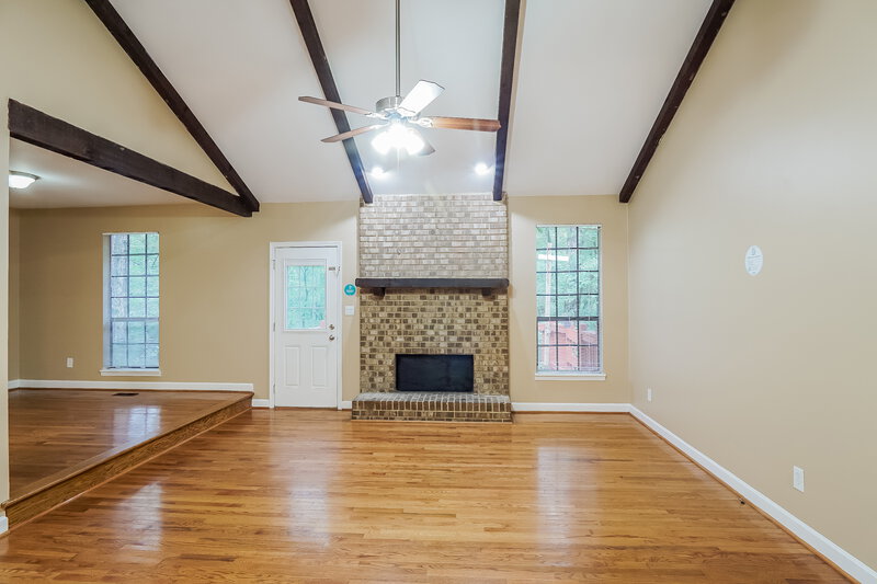 1,955/Mo, 116 Mountain Pkwy Alabaster, AL 35114 Living Room View