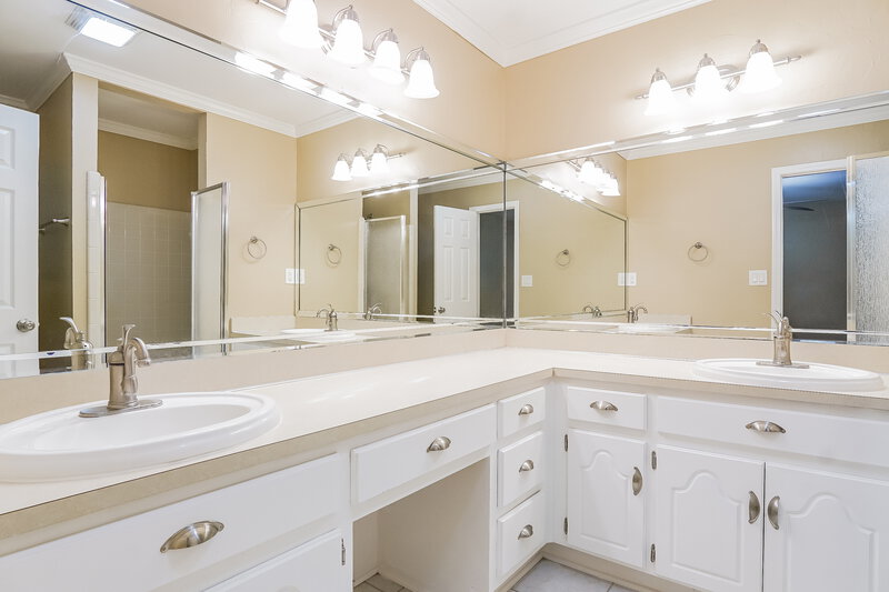 1,955/Mo, 116 Mountain Pkwy Alabaster, AL 35114 Main Bathroom View