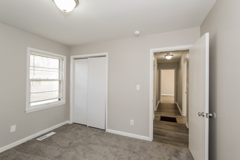 1,180/Mo, 152 Carol Drive Birmingham, AL 35215 Bedroom View 3