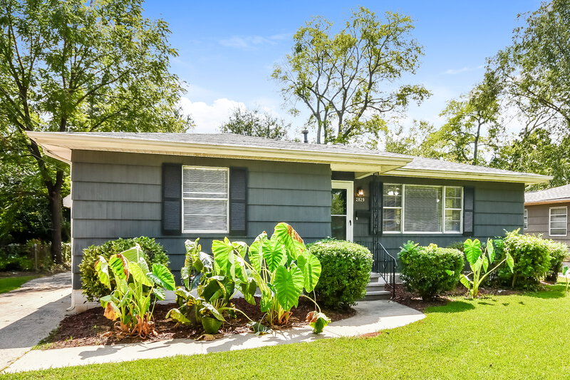 0/Mo, 2829 SW Wesley Avenue Birmingham, AL 35211 Front View