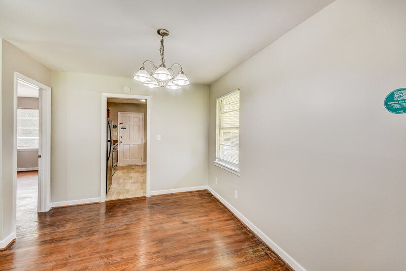 0/Mo, 2829 SW Wesley Avenue Birmingham, AL 35211 Dining Room View