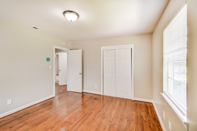 0/Mo, 2829 SW Wesley Avenue Birmingham, AL 35211 Bedroom View 2