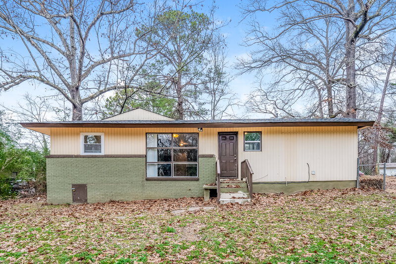 1,325/Mo, 325 Nw 16Th Ave CENTER POINT, AL 35215 Rear View