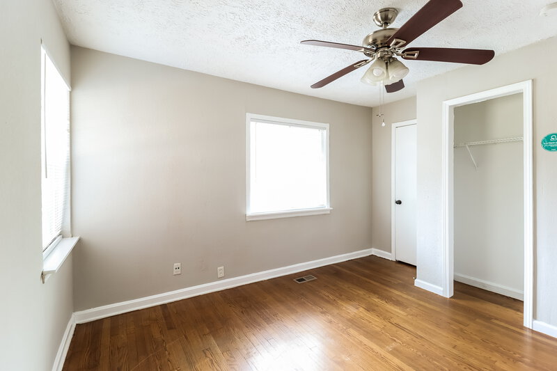 1,570/Mo, 1204 Pratt HWY Birmingham, AL 35214 Bedroom View 5