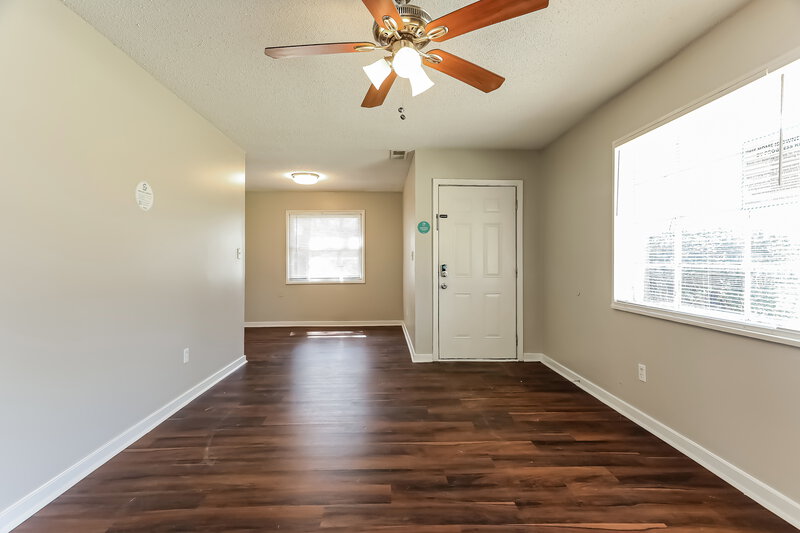 0/Mo, 501 Midway Street Midfield, AL 35228 Living Room View 2