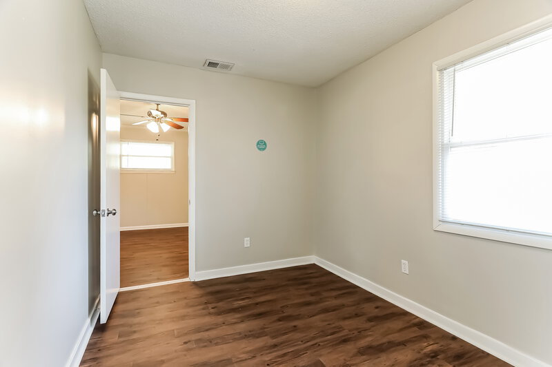 0/Mo, 501 Midway Street Midfield, AL 35228 Bedroom View 5