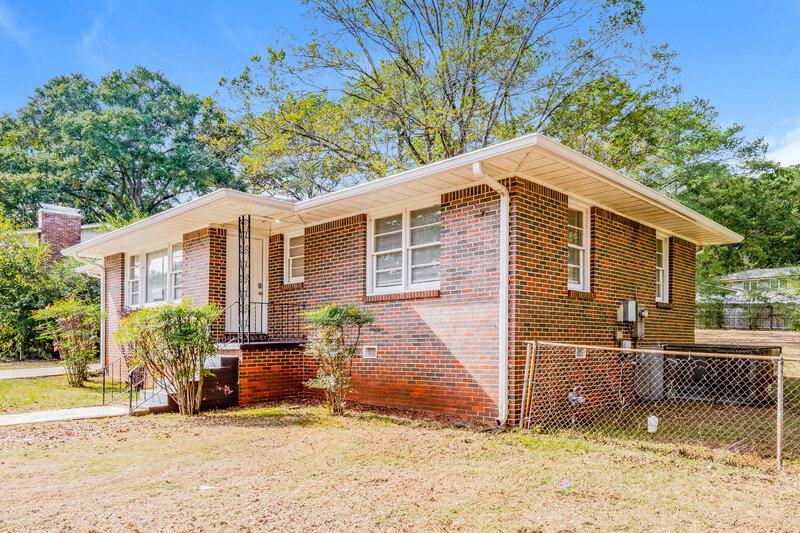 1,235/Mo, 1208 N 26th Ave Hueytown, AL 35023 Front View