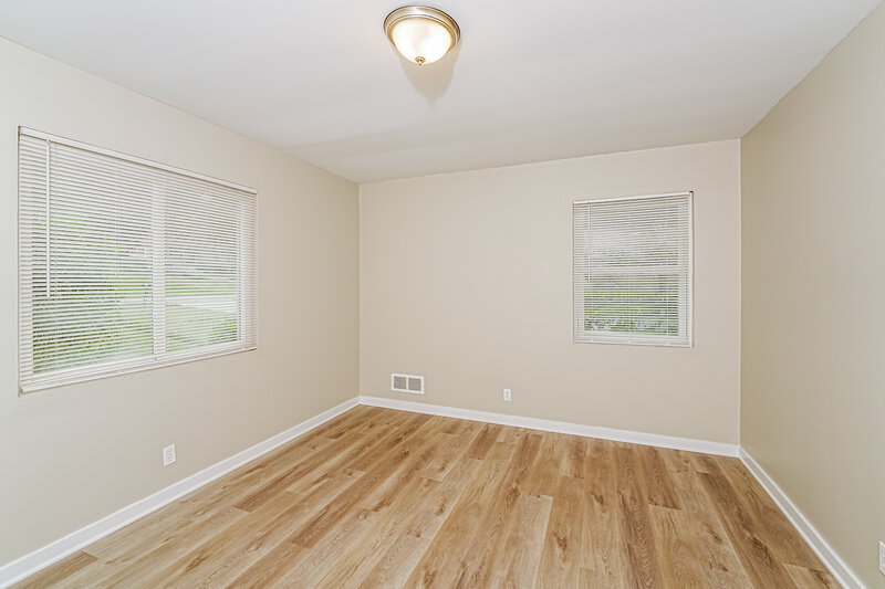 1,300/Mo, 824 Martinwood Rd BIRMINGHAM, AL 35235 Main Bedroom View