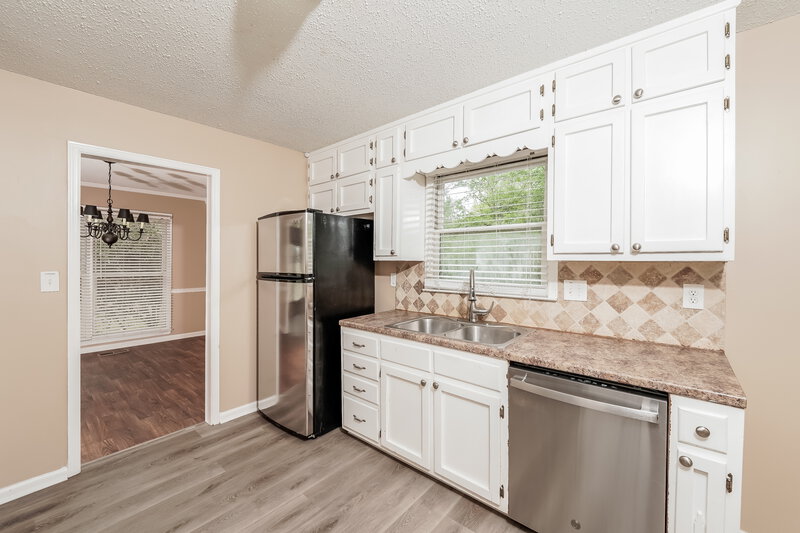 2,515/Mo, 2790 Stevens Creek Road Birmingham, AL 35244 Kitchen View