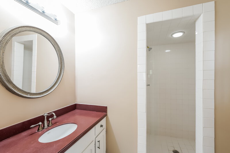 2,515/Mo, 2790 Stevens Creek Road Birmingham, AL 35244 Main Bathroom View