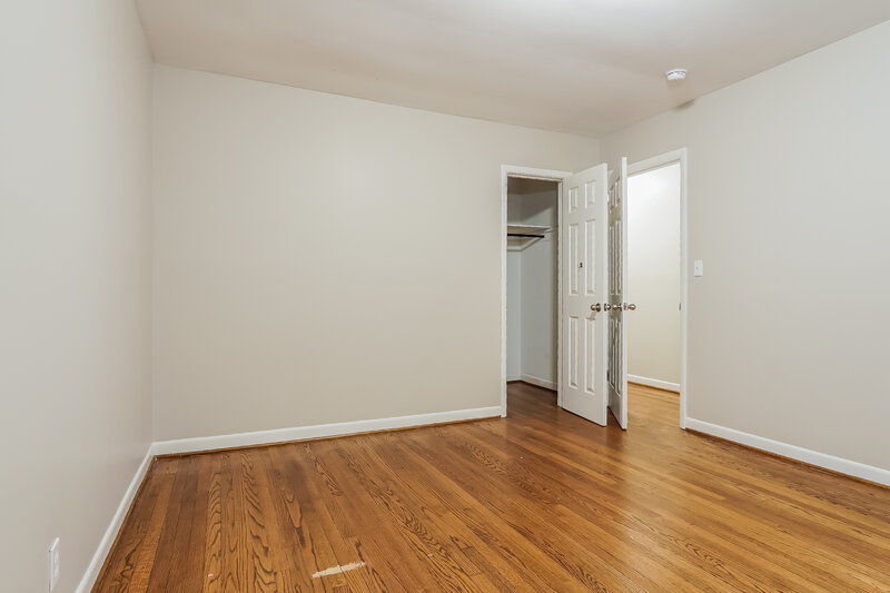 1,800/Mo, 752 Barclay Lane Birmingham, AL 35206 Bedroom View 3