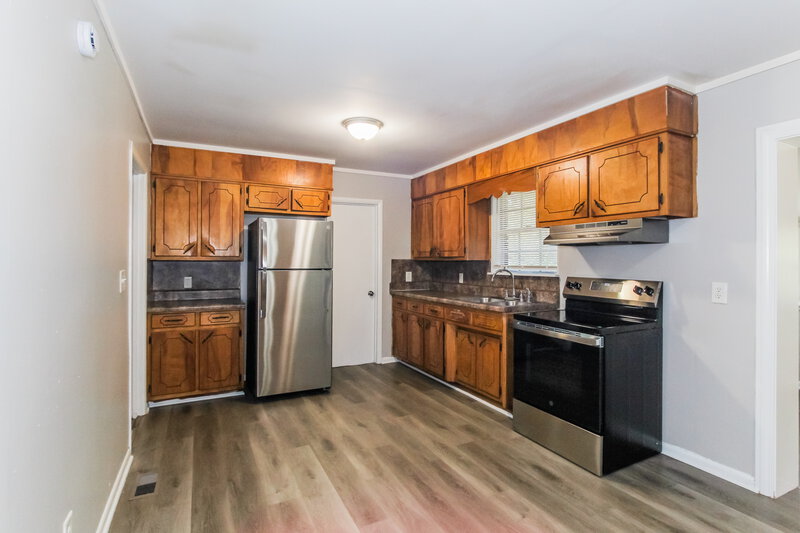 1,480/Mo, 348 Pleasant Grove Rd Pleasant Grove, AL 35127 Kitchen View 2