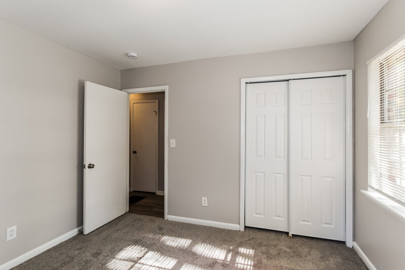 1,480/Mo, 348 Pleasant Grove Rd Pleasant Grove, AL 35127 Bedroom View 2