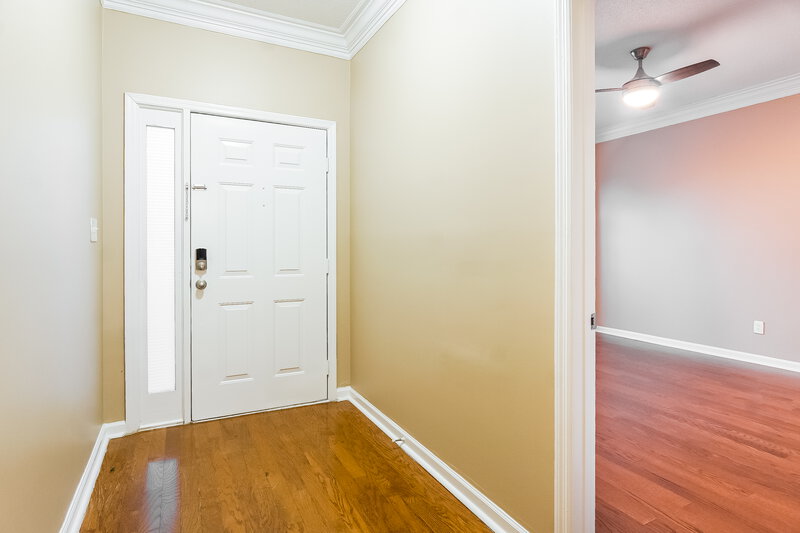 1,560/Mo, 4041 Saddle Run Circle Pelham, AL 35124 Foyer View