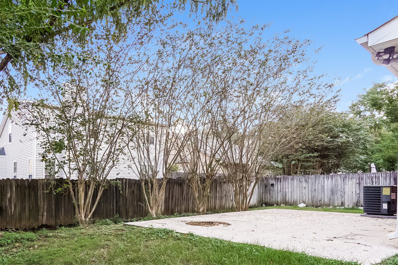 1,560/Mo, 4041 Saddle Run Circle Pelham, AL 35124 Rear View 2