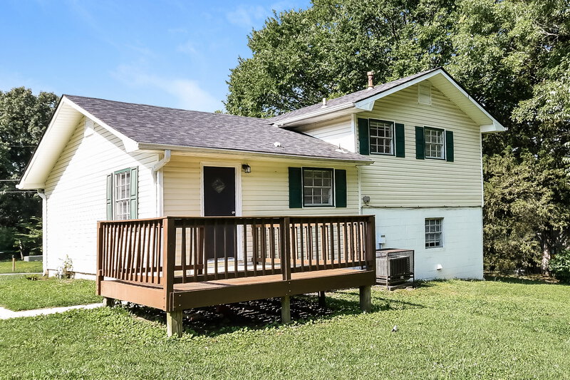1,460/Mo, 5114 Meadows Drive Pinson, AL 35126 Rear View