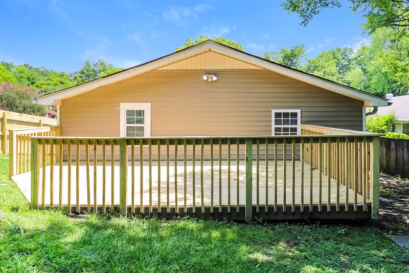 1,410/Mo, 5632 S 6th Ave Birmingham, AL 35212 Rear View