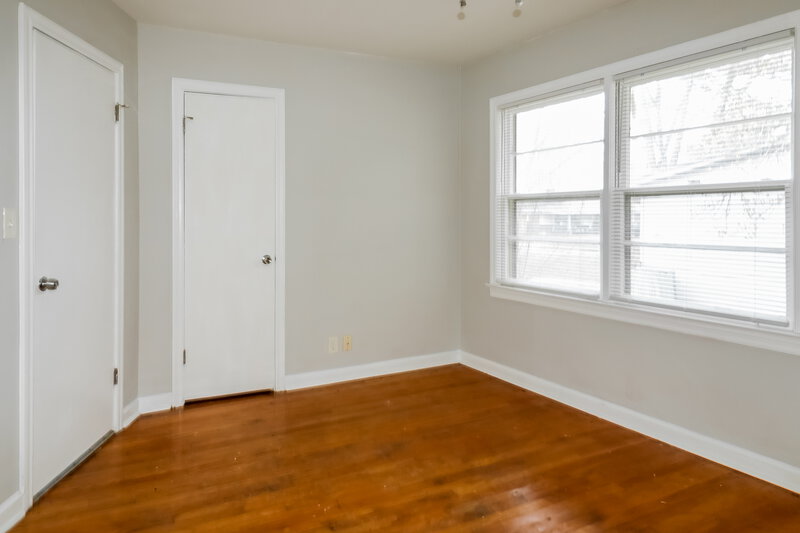 1,160/Mo, 433 Orchid Road Birmingham, AL 35215 Main Bedroom View