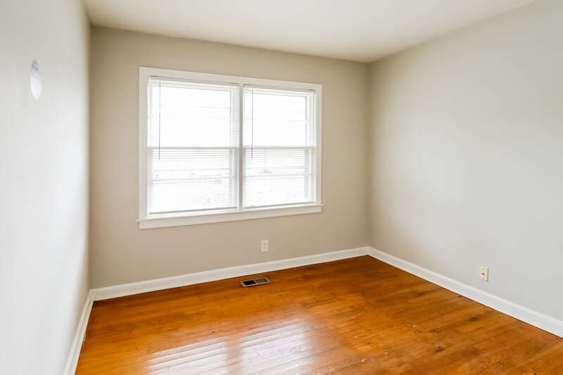 1,160/Mo, 433 Orchid Road Birmingham, AL 35215 Bedroom View 3