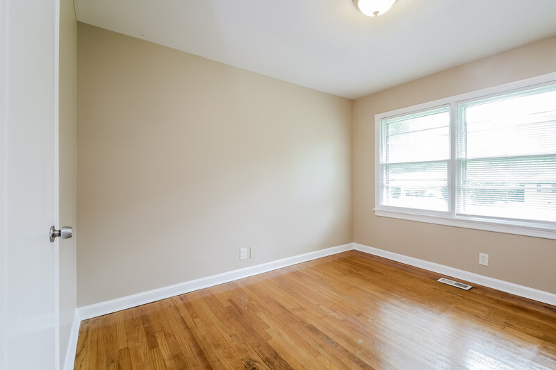 1,160/Mo, 433 Orchid Road Birmingham, AL 35215 Bedroom View 6