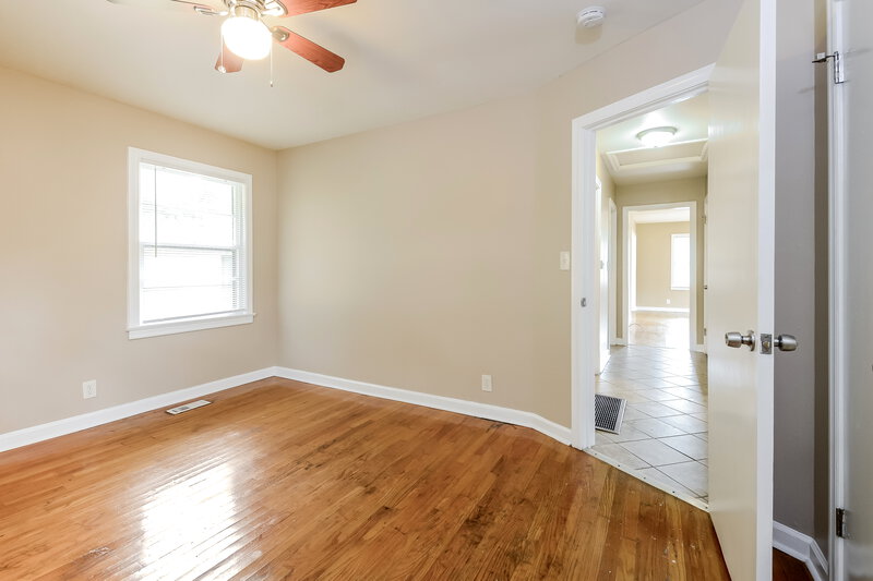 1,160/Mo, 433 Orchid Road Birmingham, AL 35215 Bedroom View 10